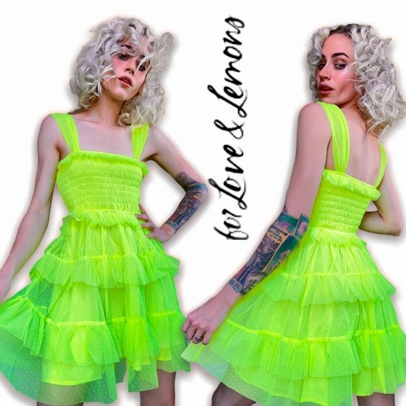 Welcome! 👗👛👠I’m happy you’re here! - Picture 9 of 12